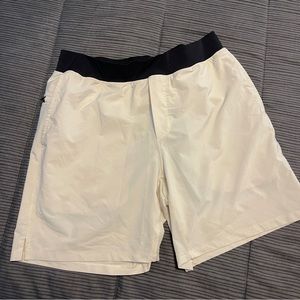 Men's M FABLETICS 7" Inseam Lined Athletic Shorts Ivory Black Gym